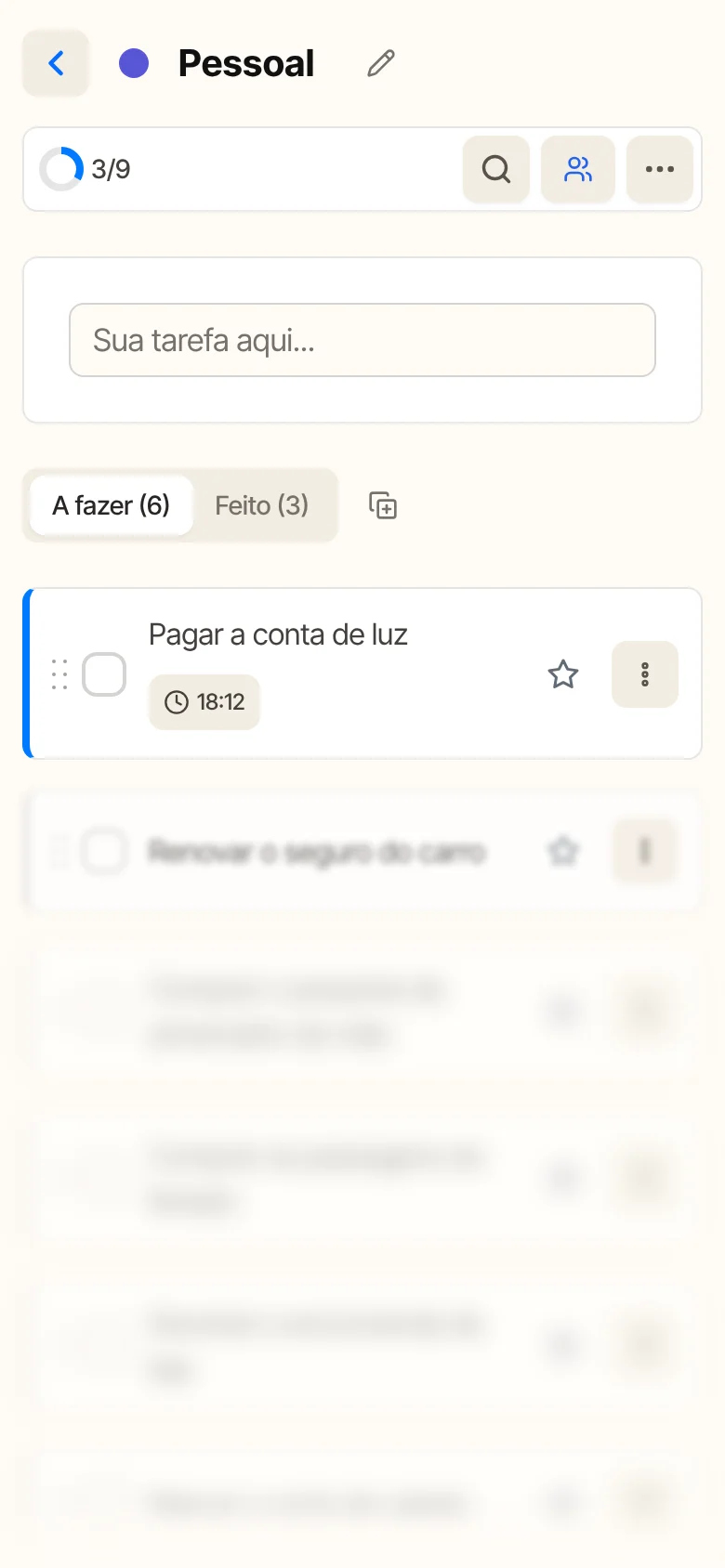 Depois de concluir a primeira tarefa, a próxima entra em foco e o contador mostra 3 de 9 feitas.